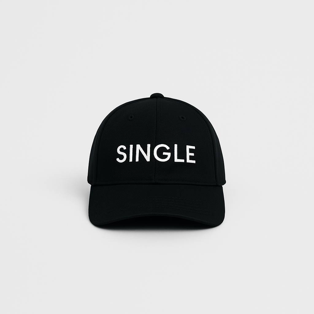 The SINGLE cap in noir-black